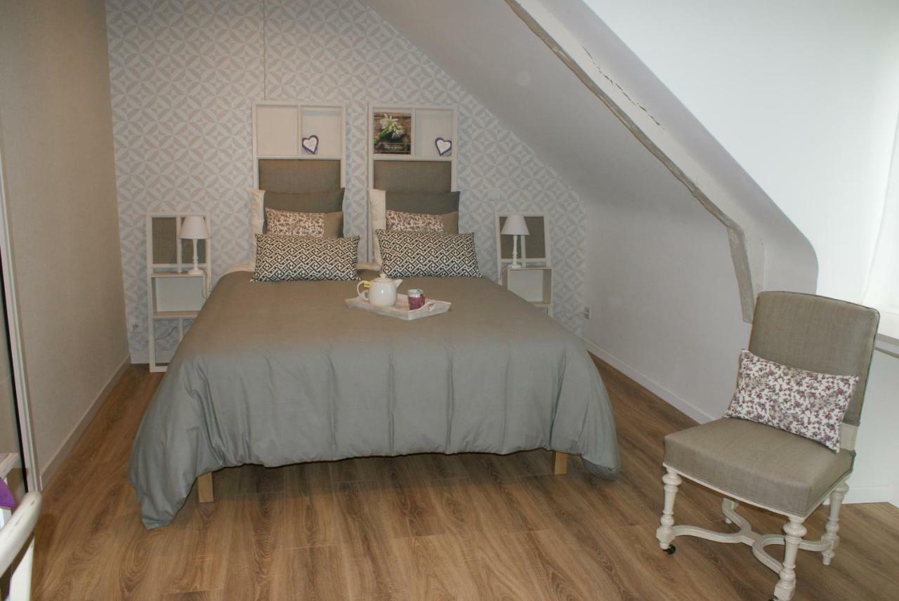 Aux Agapanthes Bed & Breakfast Pluherlin Exterior photo